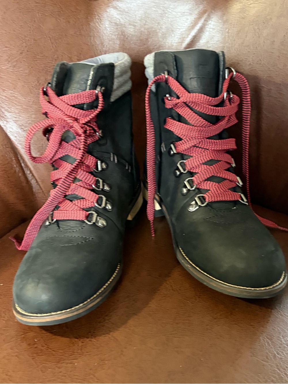 Kodiak Black Lace-Up Boots with Pink Laces